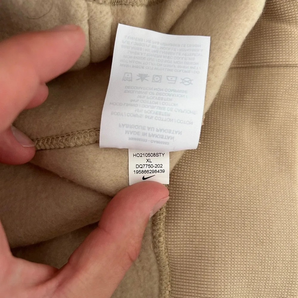 NWT Nike x Billie Eilish Fleece Hoodie Mushroom Tan Beige DQ7750-202 Mens XL